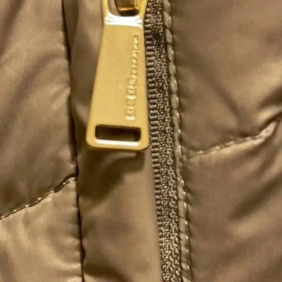 BCBG Gold Cropped Puffer Jacket, ten color zipper on packets and sleeves - Picture 7 of 16